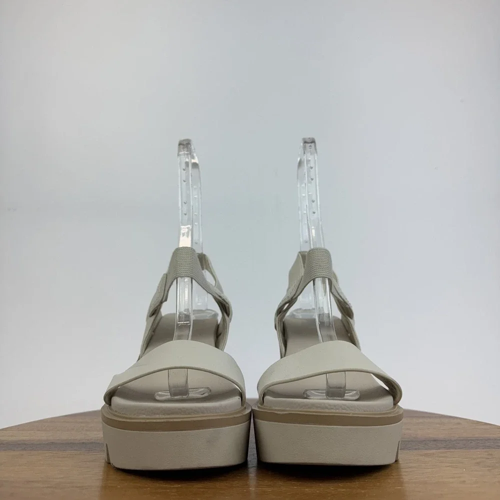 Womens Mia‎ Ciji Ivory Faux Leather Platform Wedge Lug Sole Sandals Size 8.5 GUC